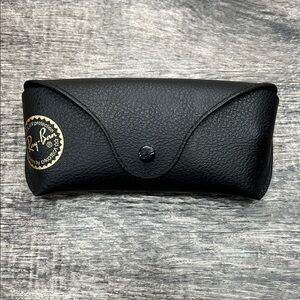 Ray-Ban Classic Black Sunglasses Case